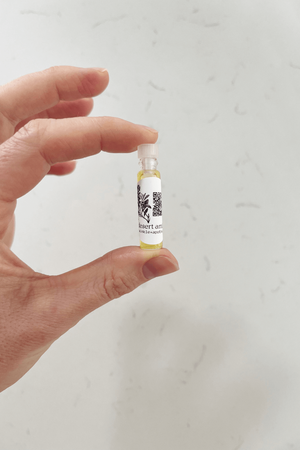 sample of twinkle apothecary desert amber vegan fragrance 
